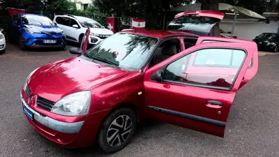 Renault Clio 1.2 16V Air 2004 — Citadine fiable sans accident, entretien économique — Miniature 11