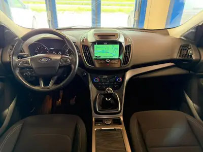 Ford Kuga 2.0 TDCi Trend+ 4WD — SUV robuste, 4x4 intégral et faible kilométrage — Miniature 13