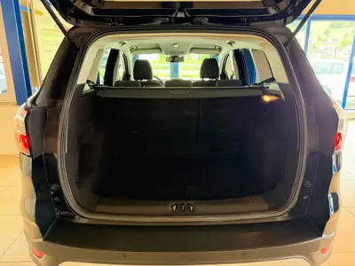 Ford Kuga 2.0 TDCi Trend+ 4WD — SUV robuste, 4x4 intégral et faible kilométrage — Miniature 22