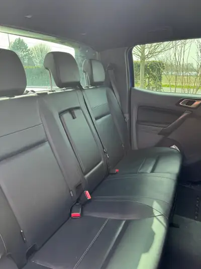 Ford Ranger Wildtrak 3.2 TDCi 4x4 — Pick-up premium, 48 400 km, sans sinistre — Miniature 10