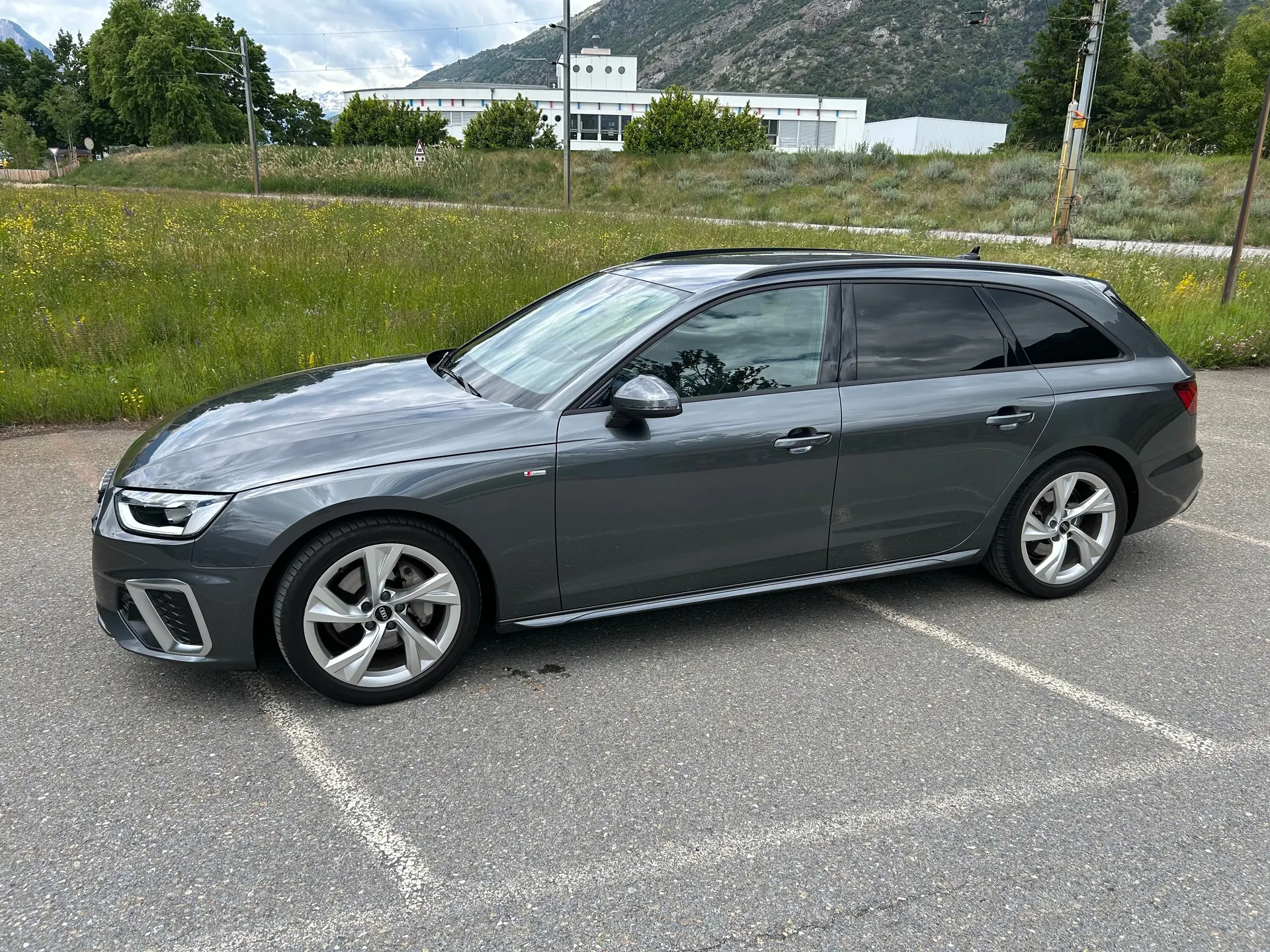 Audi A4 2022 occasion Steg-Hohtenn — 2