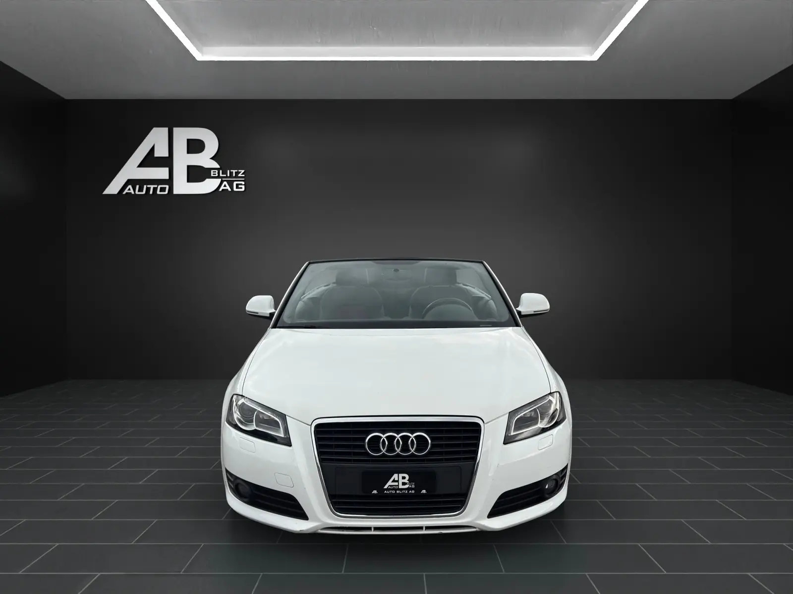 Audi A3 Cabriolet 1.8 TFSI S-Line — Cabriolet élégant, moteur performant et sans sinistre
