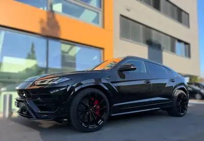 Lamborghini Urus 4.0 — Le SUV sportif italien de référence, 69'900 km — rear view