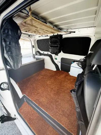 VW Caddy 2.0 TDI Maxi 4motion — Utilitaire polyvalent tout-terrain, aménageable en camping-car — Miniatura 10