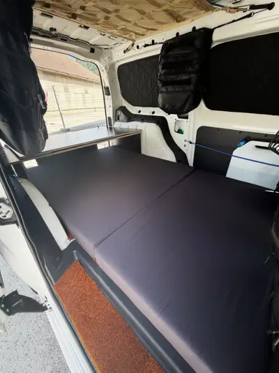 VW Caddy 2.0 TDI Maxi 4motion — Utilitaire polyvalent tout-terrain, aménageable en camping-car — Miniatura 12