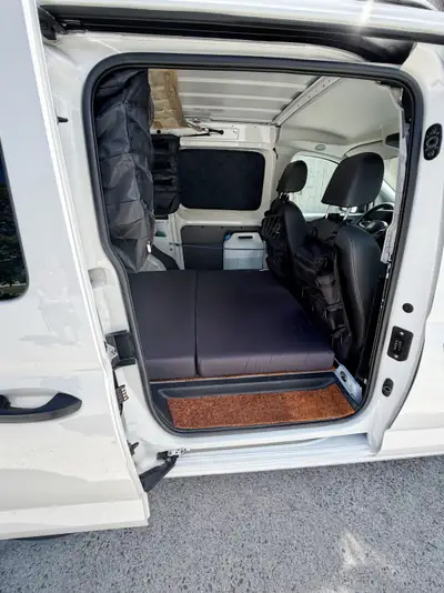 VW Caddy 2.0 TDI Maxi 4motion — Utilitaire polyvalent tout-terrain, aménageable en camping-car — Miniatura 13