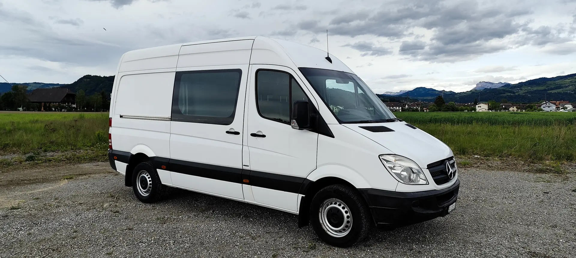 Mercedes-Benz Sprinter 2.2 CDI 163 — Utilitaire polyvalent, caméra de recul et navigation intégrée — vista esterna