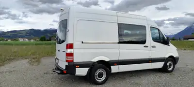 Mercedes-Benz Sprinter 2.2 CDI 163 — Utilitaire polyvalent, caméra de recul et navigation intégrée — interni