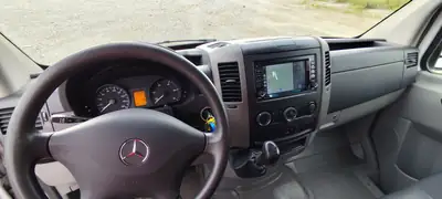 Mercedes-Benz Sprinter 2.2 CDI 163 — Utilitaire polyvalent, caméra de recul et navigation intégrée — Miniatura 7