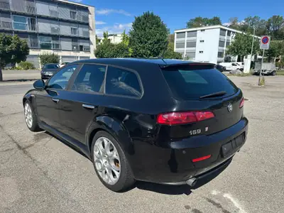Alfa Romeo 159 SW 1.8 TBi 200 ch — Motorisation révisée, break élégant — intérieur