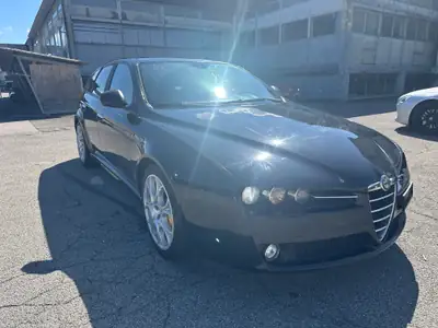 Alfa Romeo 159 SW 1.8 TBi 200 ch — Motorisation révisée, break élégant — Miniature 7
