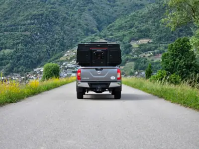 Nissan Navara 2.3 dCi Double Cab Tekna — Pickup robuste, entretien frais, 8 pneus inclus — Armaturenbrett