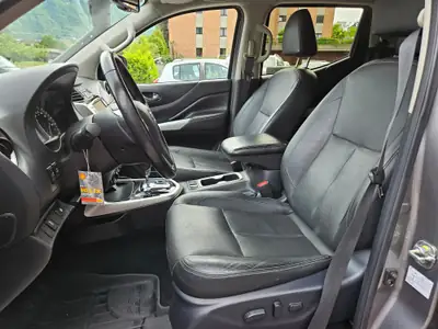 Nissan Navara 2.3 dCi Double Cab Tekna — Pickup robuste, entretien frais, 8 pneus inclus — Miniatur 7