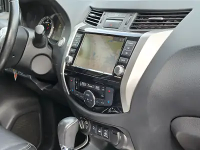 Nissan Navara 2.3 dCi Double Cab Tekna — Pickup robuste, entretien frais, 8 pneus inclus — Miniatur 12