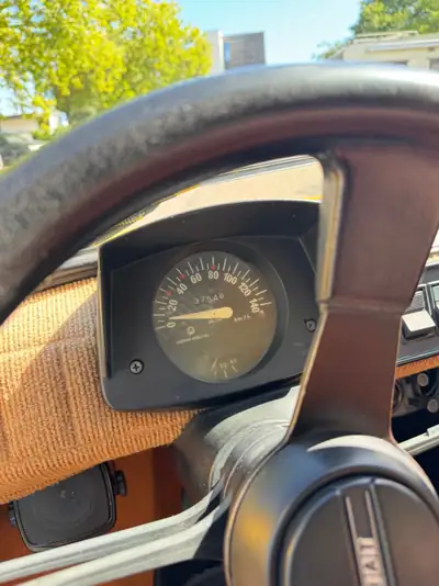 FIAT 126 Bambino 1979 — Icône rétro authentique, seulement 37 600 km — Miniatura 10