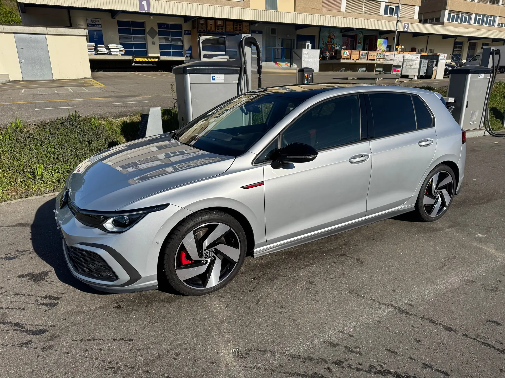 VW Golf 8 GTI 2.0 TSI — Sportive mythique, boîte manuelle, 245 ch — vue extérieure