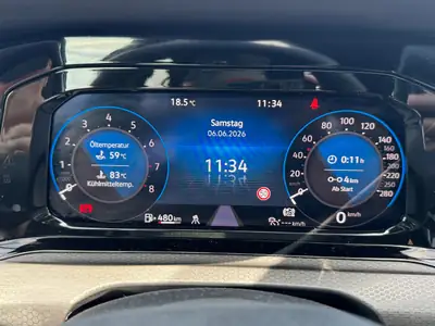 VW Golf 8 GTI 2.0 TSI — Sportive mythique, boîte manuelle, 245 ch — Miniature 8