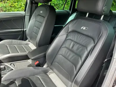 VW Tiguan 2.0 TDI SCR Highline 4Motion — SUV compact robuste, 240 ch, 4×4 intelligent — interni