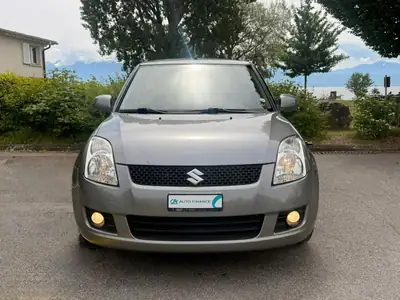 Suzuki Swift 1.3i 16V GL — Citadine fiable et économique, sans accident — vue extérieure