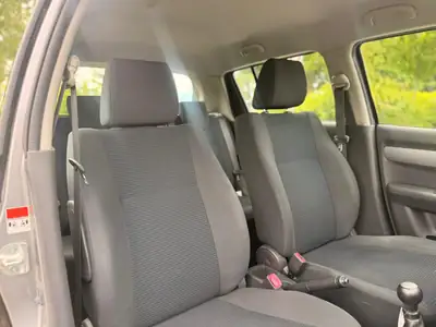 Suzuki Swift 1.3i 16V GL — Citadine fiable et économique, sans accident — Miniature 17