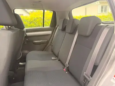 Suzuki Swift 1.3i 16V GL — Citadine fiable et économique, sans accident — Miniature 16