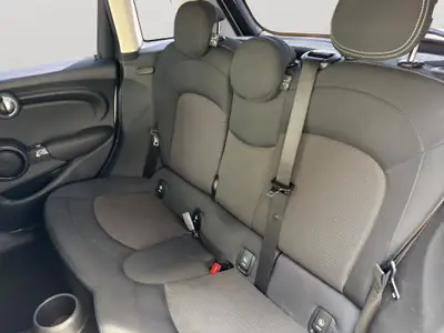MINI Cooper Classic Edition — Citadine emblématique, entretien suivi, très bon état — intérieur