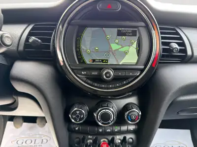MINI Cooper Classic Edition — Citadine emblématique, entretien suivi, très bon état — Miniature 7