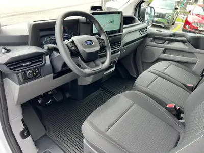 Ford Transit Custom 320 L1H1 — Utilitaire neuf diesel automatique, garantie 5 ans — cruscotto