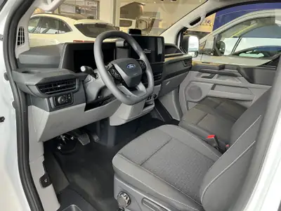 Ford Transit Custom 320 L1H1 — Utilitaire neuf, diesel automatique, garantie 5 ans — cruscotto