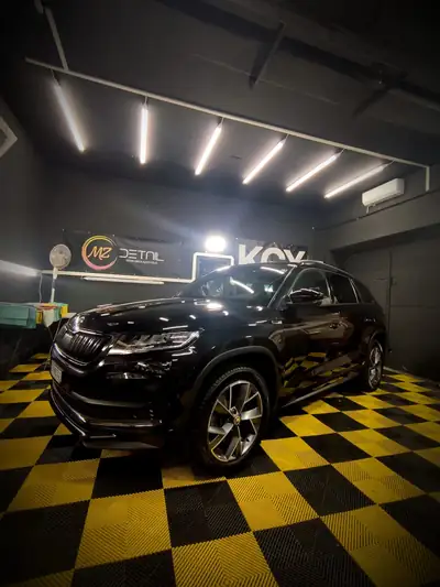 Skoda Kodiaq 2.0 TSI Sportline DSG — SUV spacieux sans accident, 179 000 km — exterior view