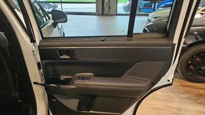 Hyundai Santa Fe 1.6 T-GDi PHEV Calligraphy — SUV 7-places hybride rechargeable, quasi neuf — Thumbnail 16