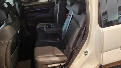 Hyundai Santa Fe 1.6 T-GDi PHEV Calligraphy — SUV 7-places hybride rechargeable, quasi neuf — Thumbnail 18