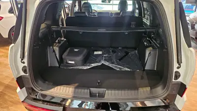 Hyundai Santa Fe 1.6 T-GDi PHEV Calligraphy — SUV 7-places hybride rechargeable, quasi neuf — Thumbnail 17