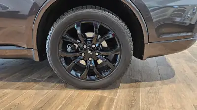 Dodge Durango R/T Hemi 5.7 AWD — SUV 7 places musclé, 43'000 km seulement — Thumbnail 17