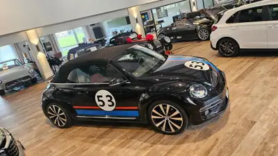 VW Beetle Cabrio 2.0 TSI Sport — Décapotable iconique, 211 ch dynamiques et design rétro-moderne — Thumbnail 8