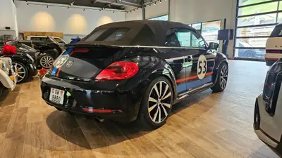 VW Beetle Cabrio 2.0 TSI Sport — Décapotable iconique, 211 ch dynamiques et design rétro-moderne — Thumbnail 9