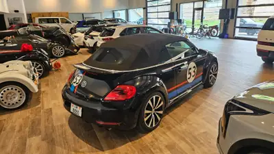 VW Beetle Cabrio 2.0 TSI Sport — Décapotable iconique, 211 ch dynamiques et design rétro-moderne — Thumbnail 10