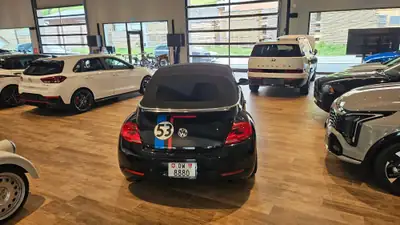 VW Beetle Cabrio 2.0 TSI Sport — Décapotable iconique, 211 ch dynamiques et design rétro-moderne — Thumbnail 12
