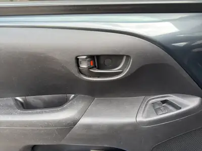 Citroën C1 1.0 VTi Shine Airscape — Citadine maligne, entretien à jour, 8 pneus — Thumbnail 12