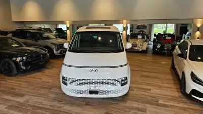 Hyundai Staria 2.2 CRDi Vertex 4WD — Monospace 9 places, 4x4, équipement premium — interior