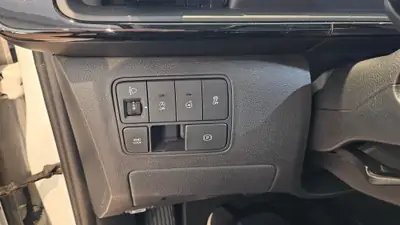 Hyundai Staria 2.2 CRDi Vertex 4WD — Monospace 9 places, 4x4, équipement premium — Thumbnail 31