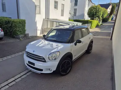 MINI Countryman 1.6i Cooper ALL4 — Polyvalence compacte et motricité intégrale — arrière