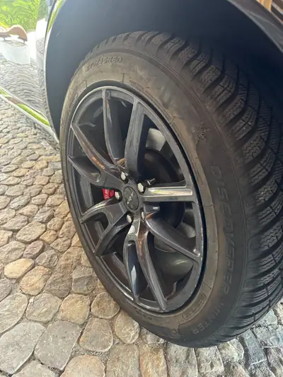 Dodge Durango SRT 392 — Monstre américain 481 ch, 6 places, tout-terrain — Detail