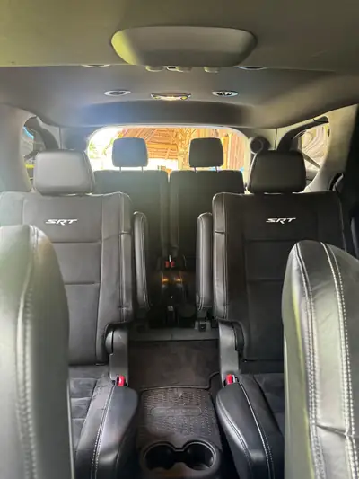 Dodge Durango SRT 392 — Monstre américain 481 ch, 6 places, tout-terrain — Innenraum