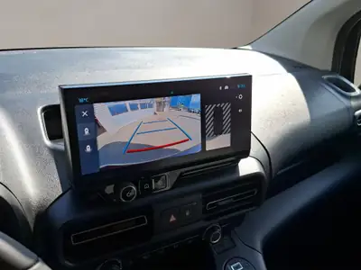 Citroën Berlingo 1.2 PureTech Tonic — Monospace pratique et économe, kilométrage quasi neuf — Thumbnail 8