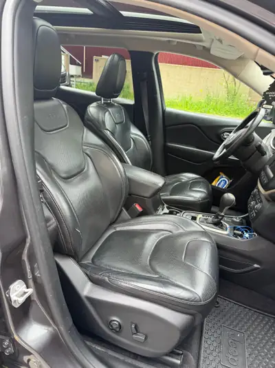 Jeep Cherokee 2.2 CRD 200 Limited AWD — SUV robuste, diesel économique, sans sinistre — dettaglio