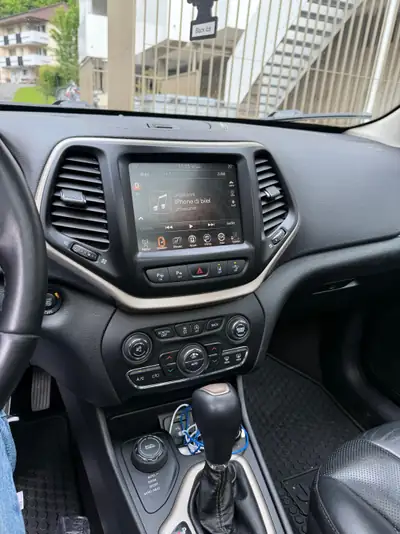 Jeep Cherokee 2.2 CRD 200 Limited AWD — SUV robuste, diesel économique, sans sinistre — cruscotto