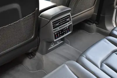 Audi SQ7 4.0 TDI Quattro — SUV premium 7 places, 435 ch, première main suisse — Miniature 13