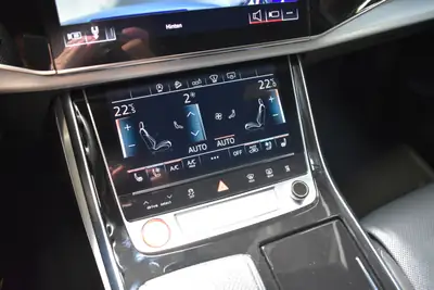 Audi SQ7 4.0 TDI Quattro — SUV premium 7 places, 435 ch, première main suisse — Miniature 18