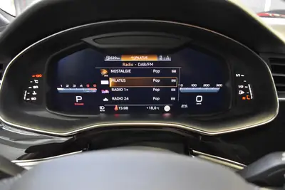 Audi SQ7 4.0 TDI Quattro — SUV premium 7 places, 435 ch, première main suisse — Miniature 22